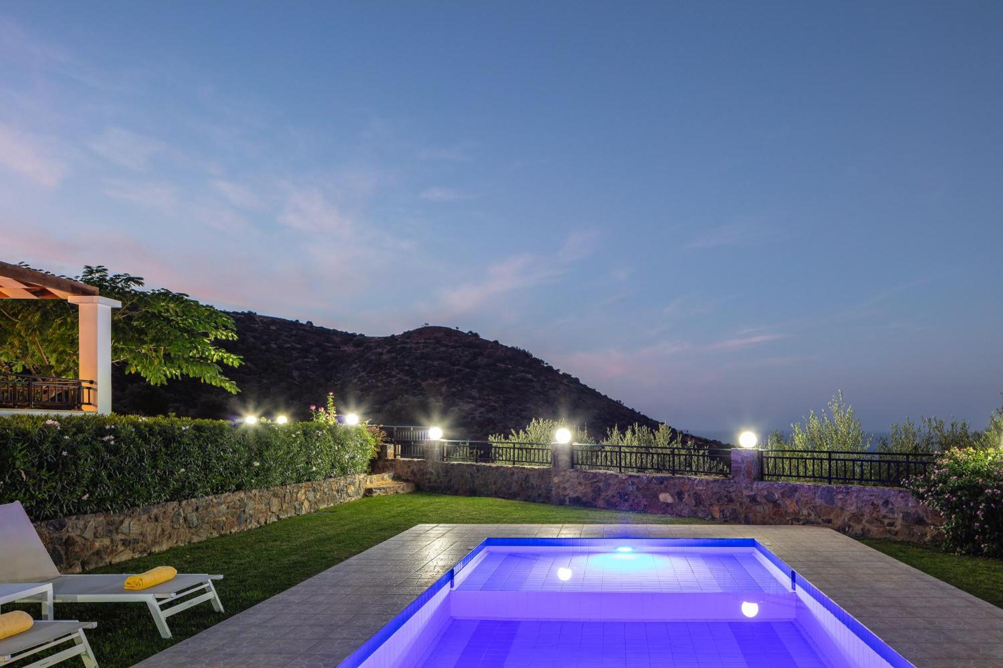 Bali  Real Dream Villas, Cretan Gems With Seaviews, By Thinkvilla מראה חיצוני תמונה