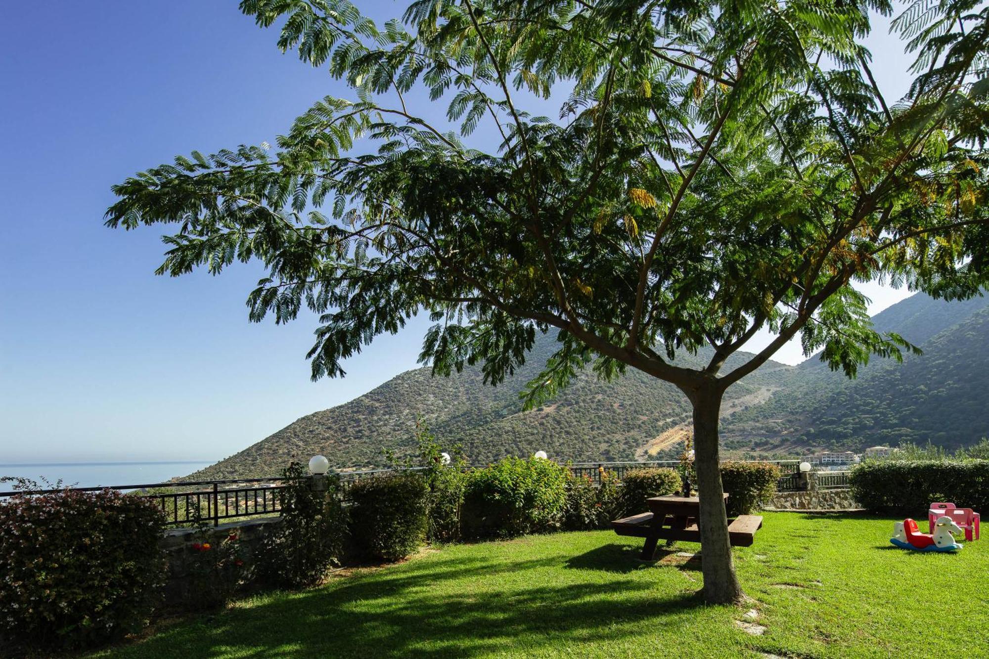 Bali  Real Dream Villas, Cretan Gems With Seaviews, By Thinkvilla מראה חיצוני תמונה