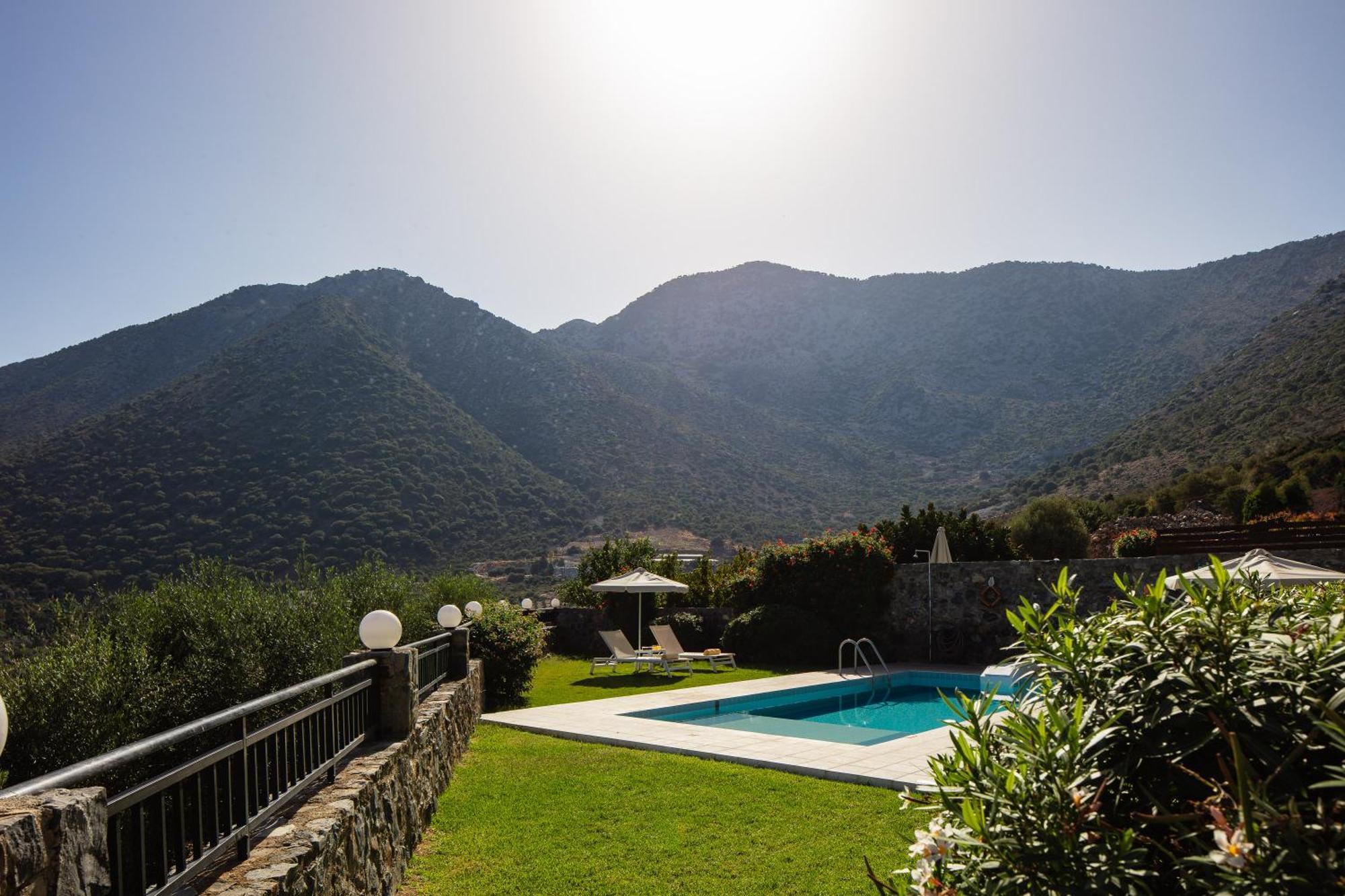 Bali  Real Dream Villas, Cretan Gems With Seaviews, By Thinkvilla מראה חיצוני תמונה